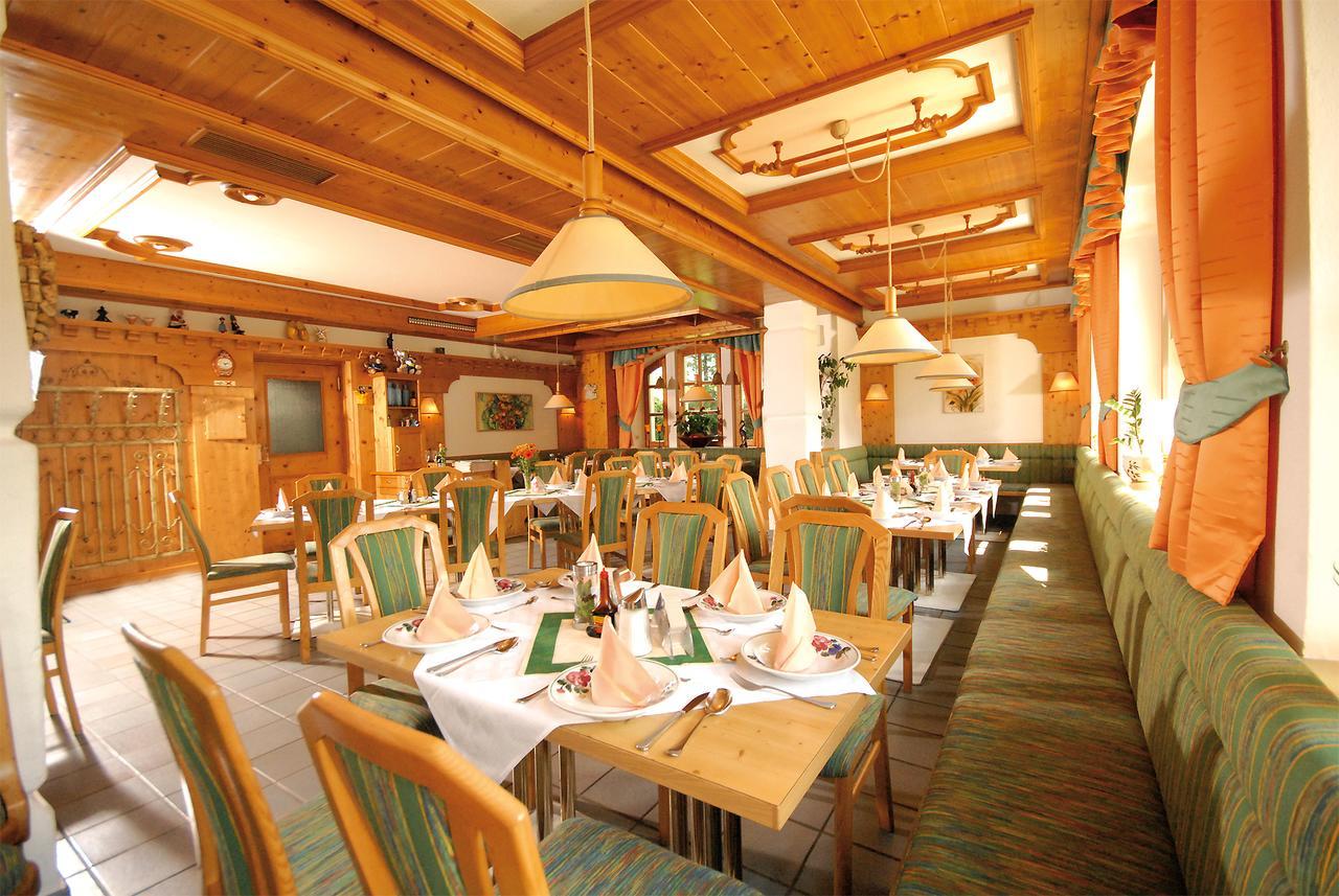Stubacher Hof Hotel อุทเทนดอร์ฟ ภายนอก รูปภาพ