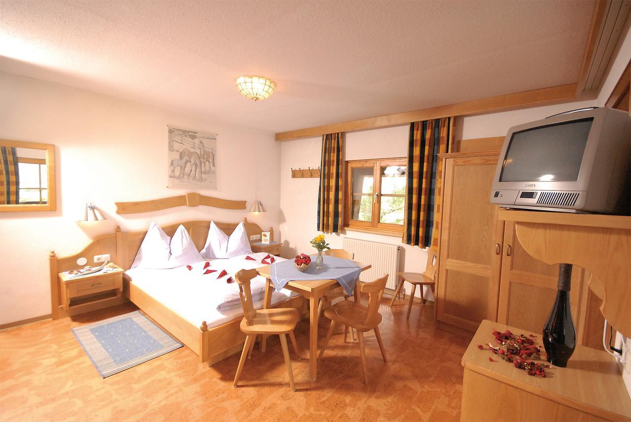 Stubacher Hof Hotel อุทเทนดอร์ฟ ภายนอก รูปภาพ